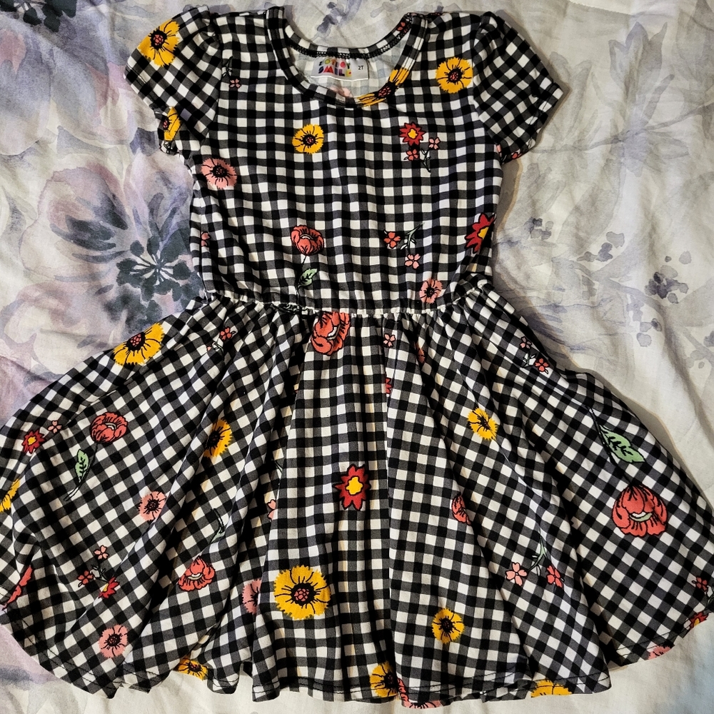 Girls dress